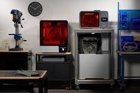 การแข่งขันสู่การผลิต 1,000 ชิ้น: การพิมพ์สามมิติ เทียบกับ การฉีดขึ้นรูปพลาสติก