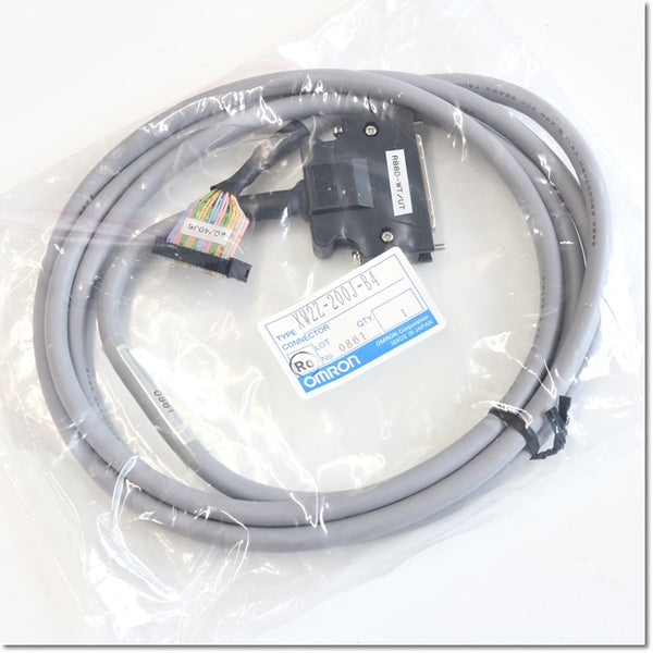 XW2Z-200J-B4  形XW2Z  Connector 端子台 Converter Module 用 Cable  