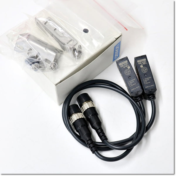 E3S-AT61-M1J 0.3M   アンプ内蔵形 Photoelectronic Sensor  透過形 検出距離7m M12 Connector タイプ 