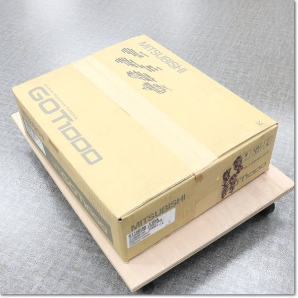 Japan (A)Unused,GT1685M-STBA   GOT 12.1型 TFTカラー液晶 メモリ15MB ACタイプ マルチメディア・ビデオ/RGB対応