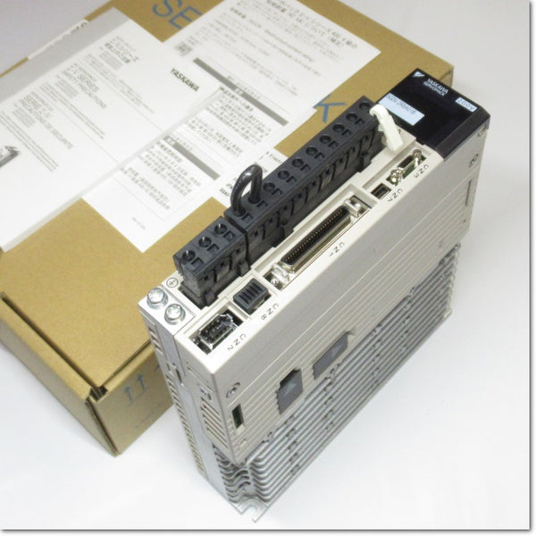 Japan (A)Unused,SGDV-2R8A01B  サーボパック AC200V 0.4kW アナログ電圧/パルス列指令形