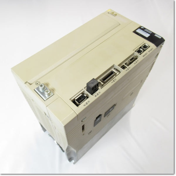 SGDV-200A21A サーボパック AC200V 3kW MECHATROLINK-Ⅲ 通信指令形 (安川電機)