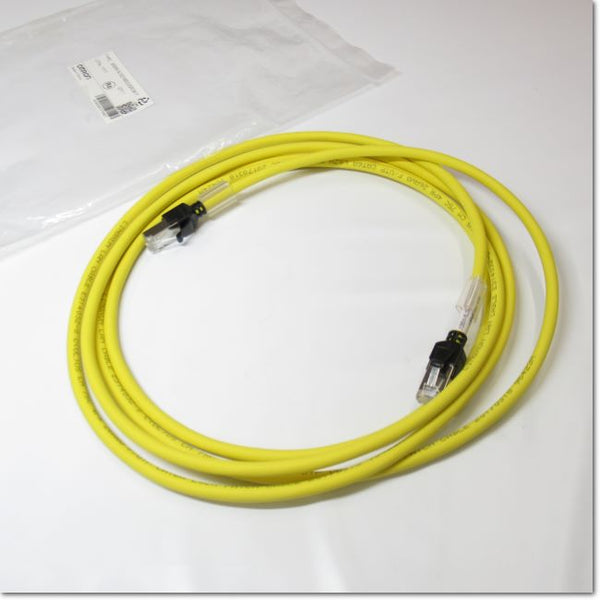 XS6W-6LSZH8SS300CM-Y  産業用イーサネット Connector  両側 Connector 付 Cable  3m 