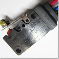 Japan (A)Unused,D2VW-5L2A-1M  シール形小形基本スイッチ ヒンジ・ローラ・短レバー形 1c 0.3m ,Micro Switch,OMRON